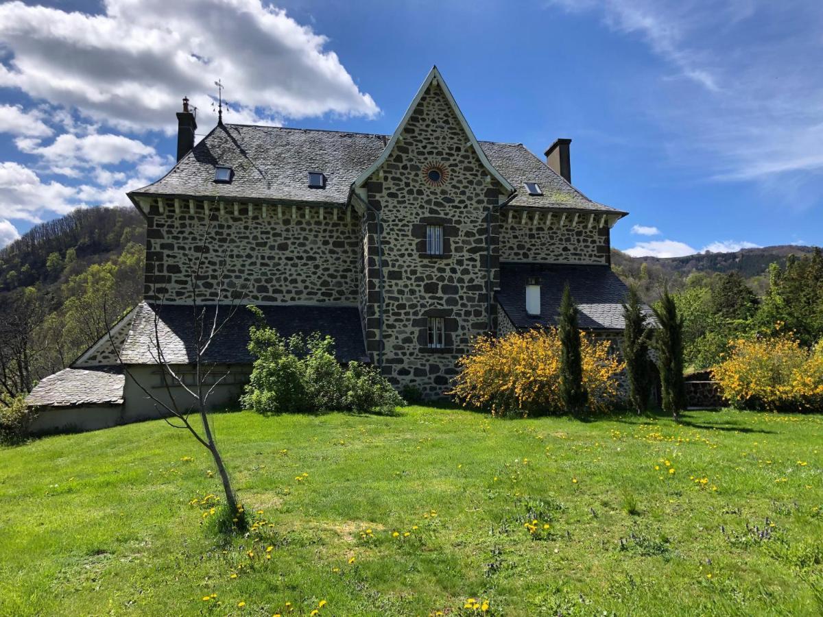 Le Figarelou Acomodação com café da manhã Thiézac Exterior foto